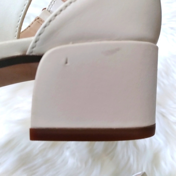 Clarks Women's Caroleigh Anya Ankle Strap Heeled Sandals Sz 9M - Picture 9 of 12